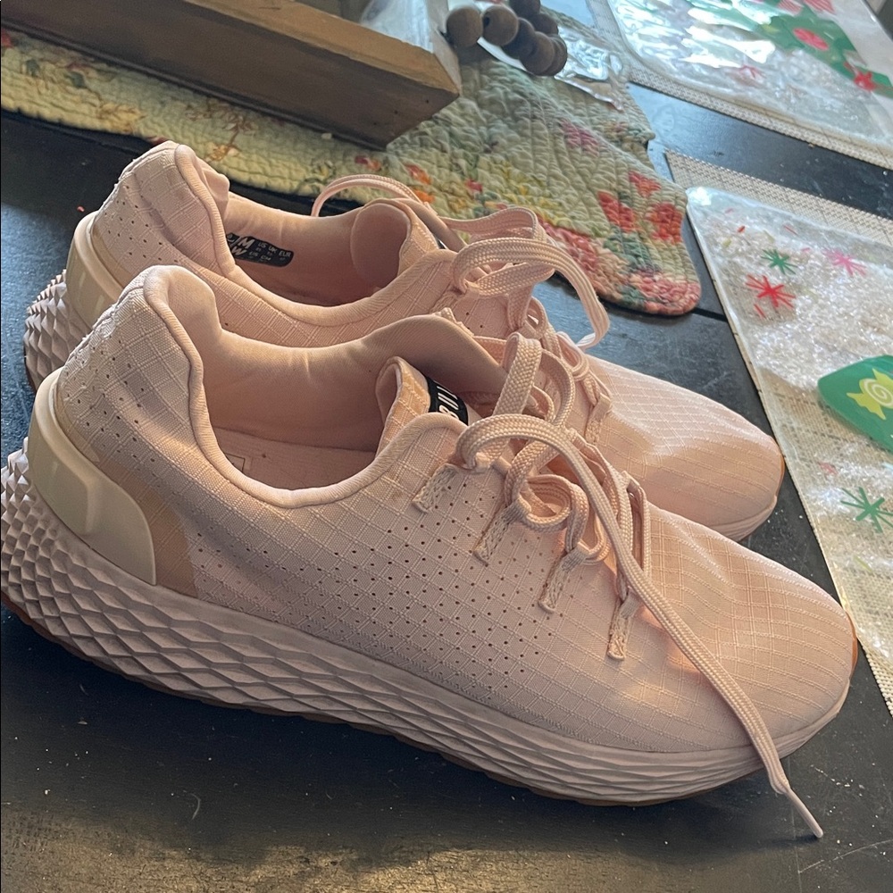NOBULL Women's Ripstop Runner Sneakers